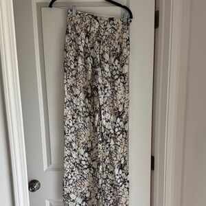 Forever 21 Black and Cream Patterned Trousers